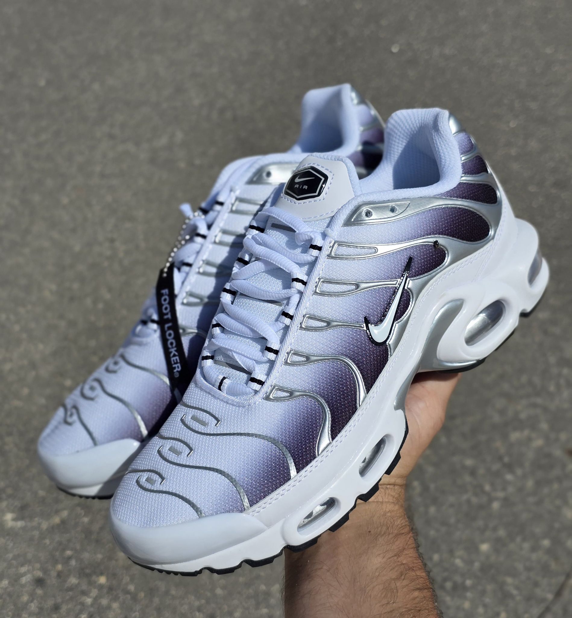 Nike TN Blanca y Gris