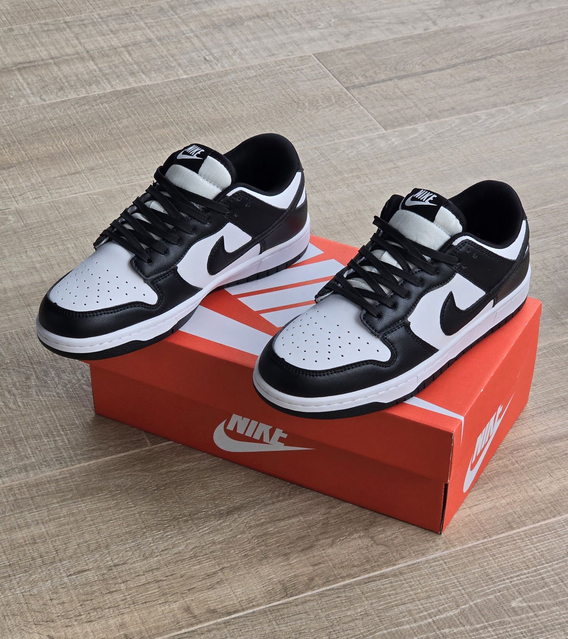 Nike Dunk Low Panda